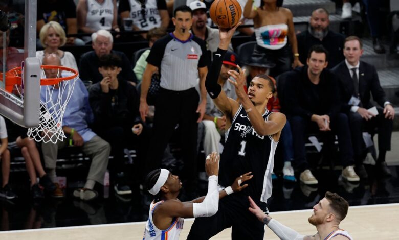 “Wemby” hace todo lo posible desde lejos y le da a los Spurs el partido de ensueño 7 contra OKC (yum) “Wemby” hace todo lo posible desde lejos y le da a los Spurs el partido de ensueño 7 contra OKC (yum)